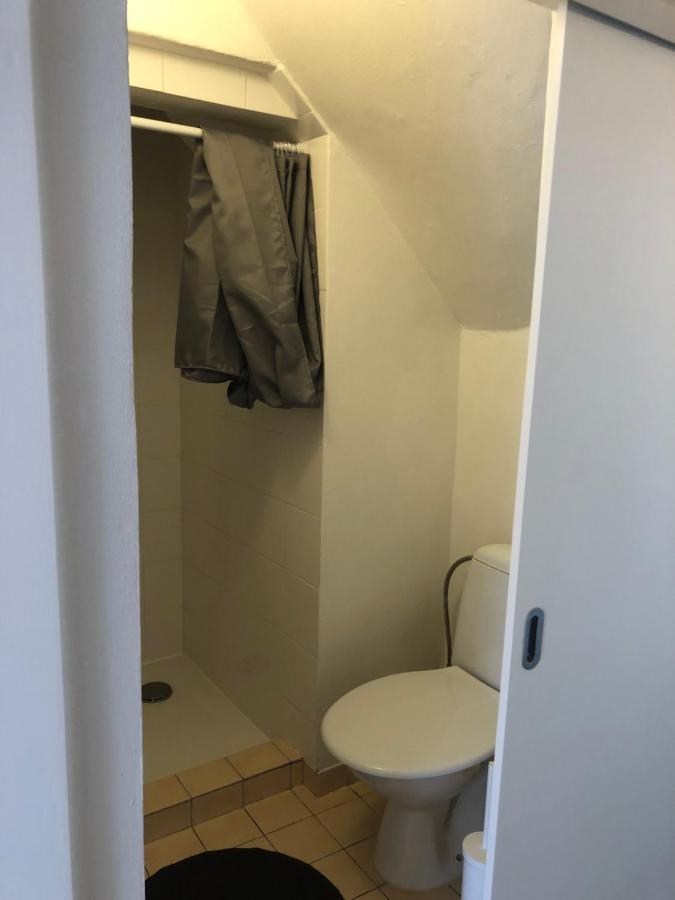 Apartmany Jevany ภายนอก รูปภาพ