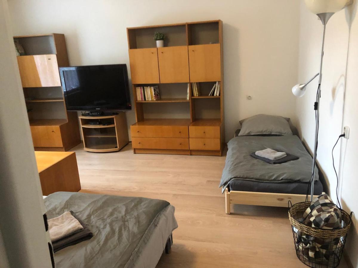 Apartmany Jevany ภายนอก รูปภาพ